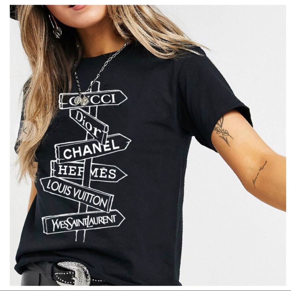 ✨RESTOCKED✨Black fabulous Vintage Print Graphic Tee - Picture 2 of 2
